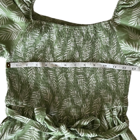 Daisy May Green Shorts Romper. Medium - Picture 5 of 9